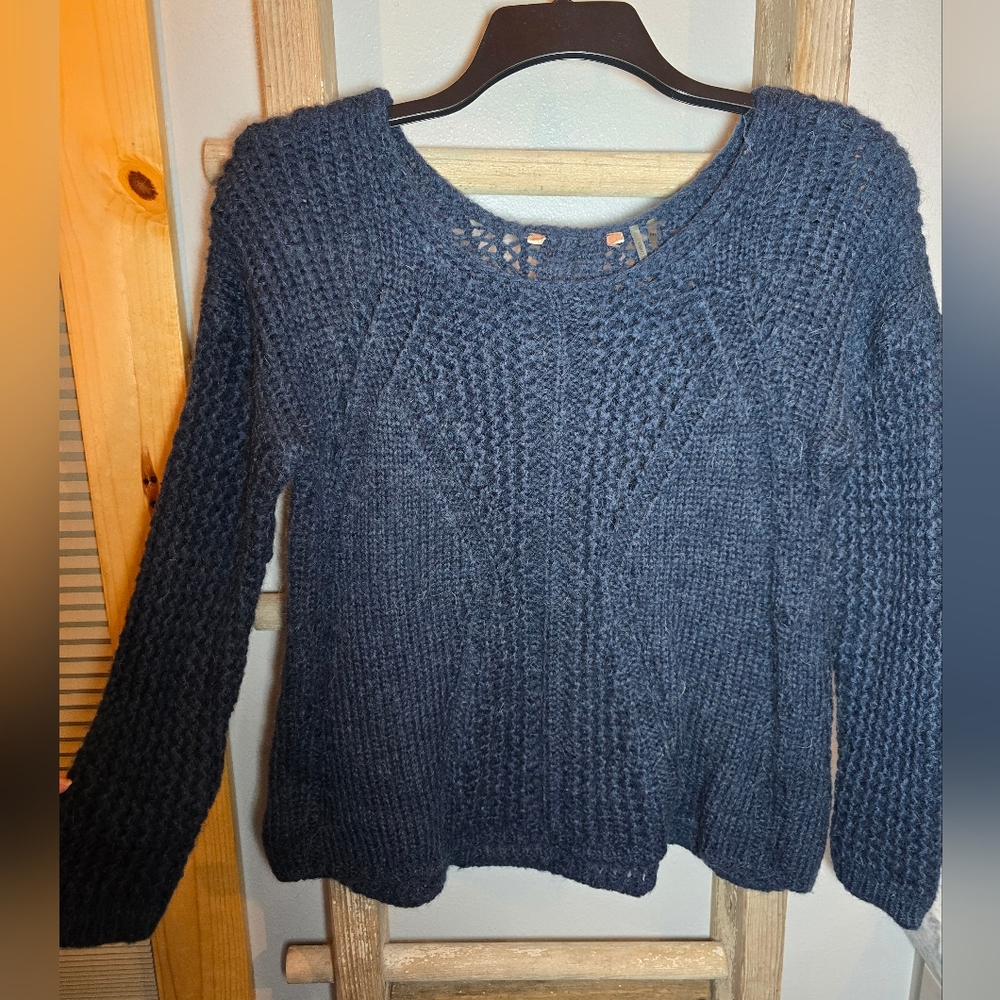 Soft Surroundings Blue Sweater size Petite Medium EUC